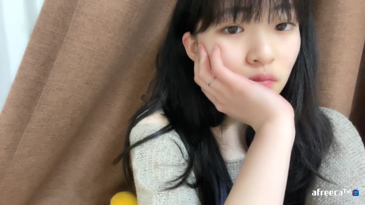 존예녀 겨울이 아프리카 방송 1일차 (4) 썸네일